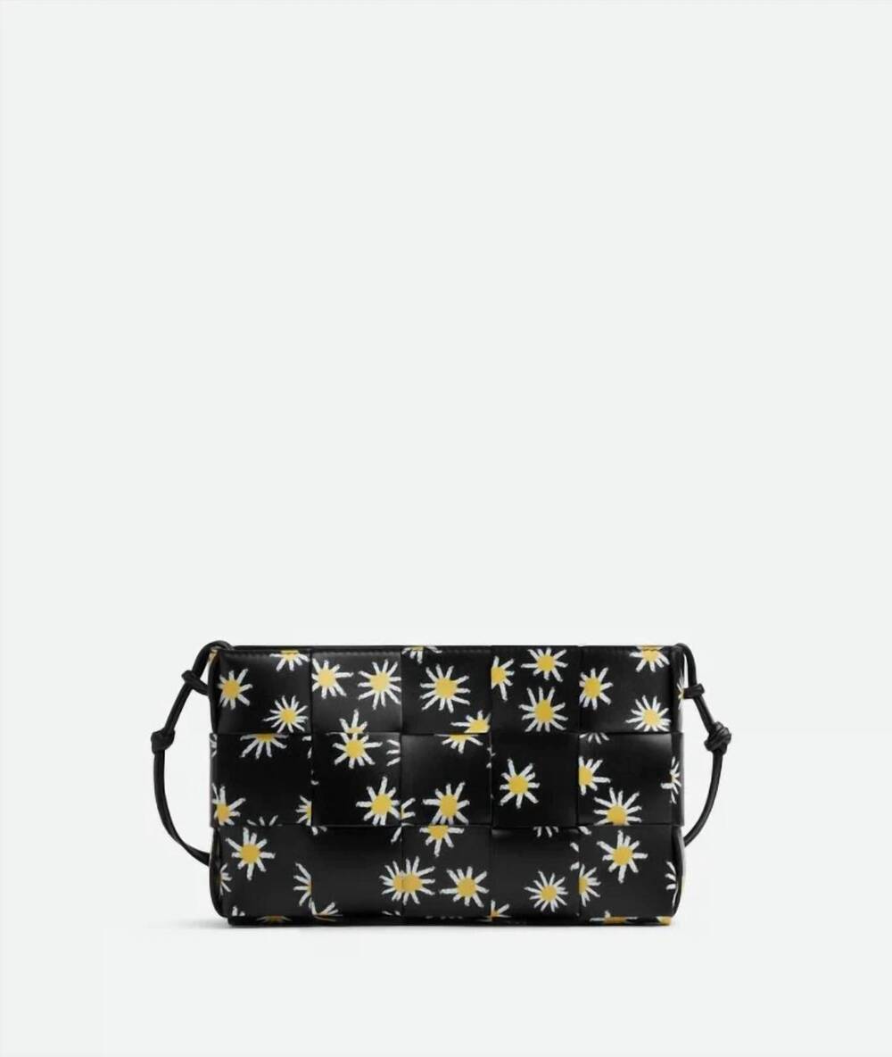 NEW BOTTEGA VENETA women's daisy intrecciato cassette pouch in black